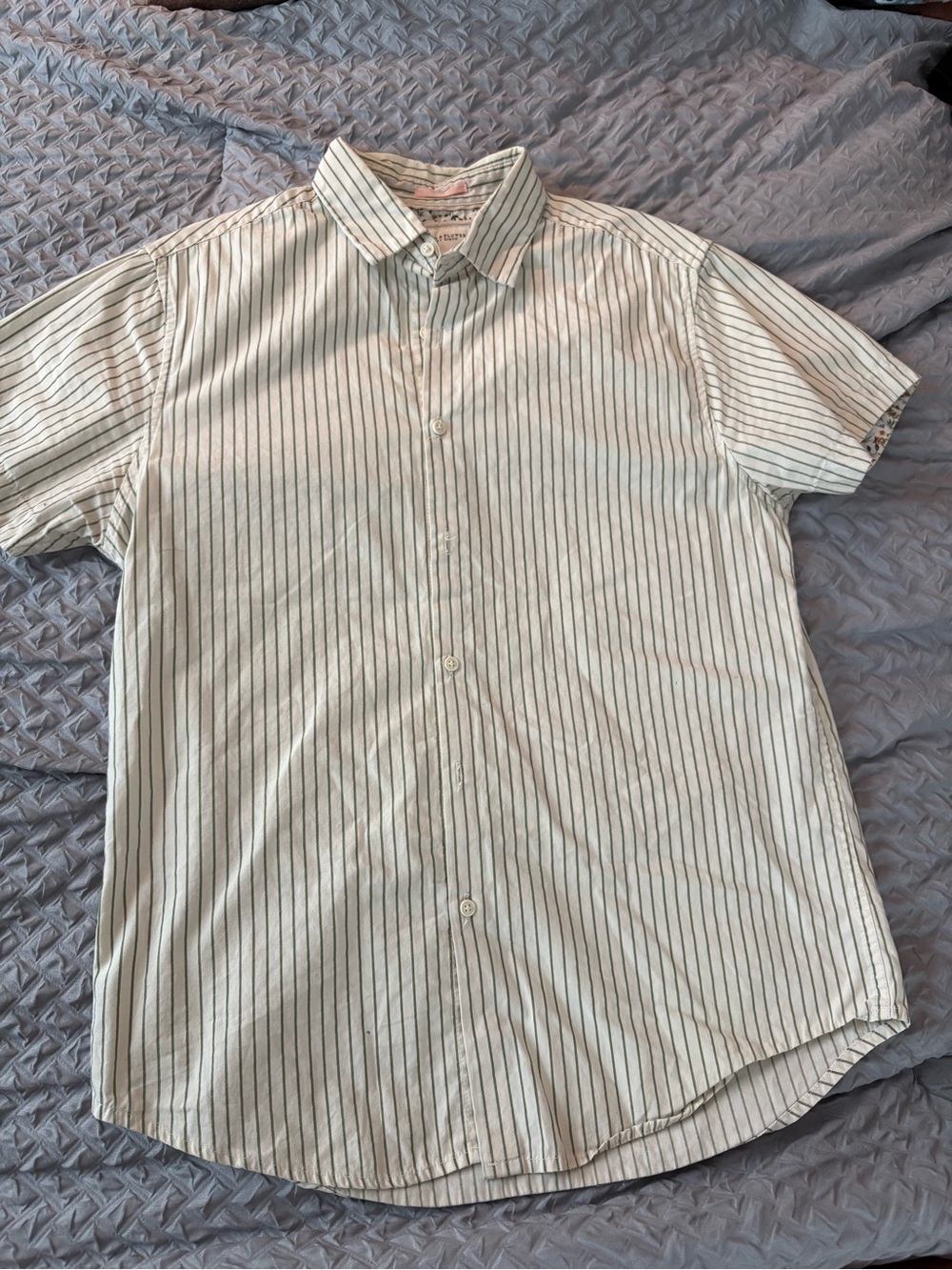 Denim & Flower Short-Sleeve Button-Up Shirt in Cream and Green Stripes